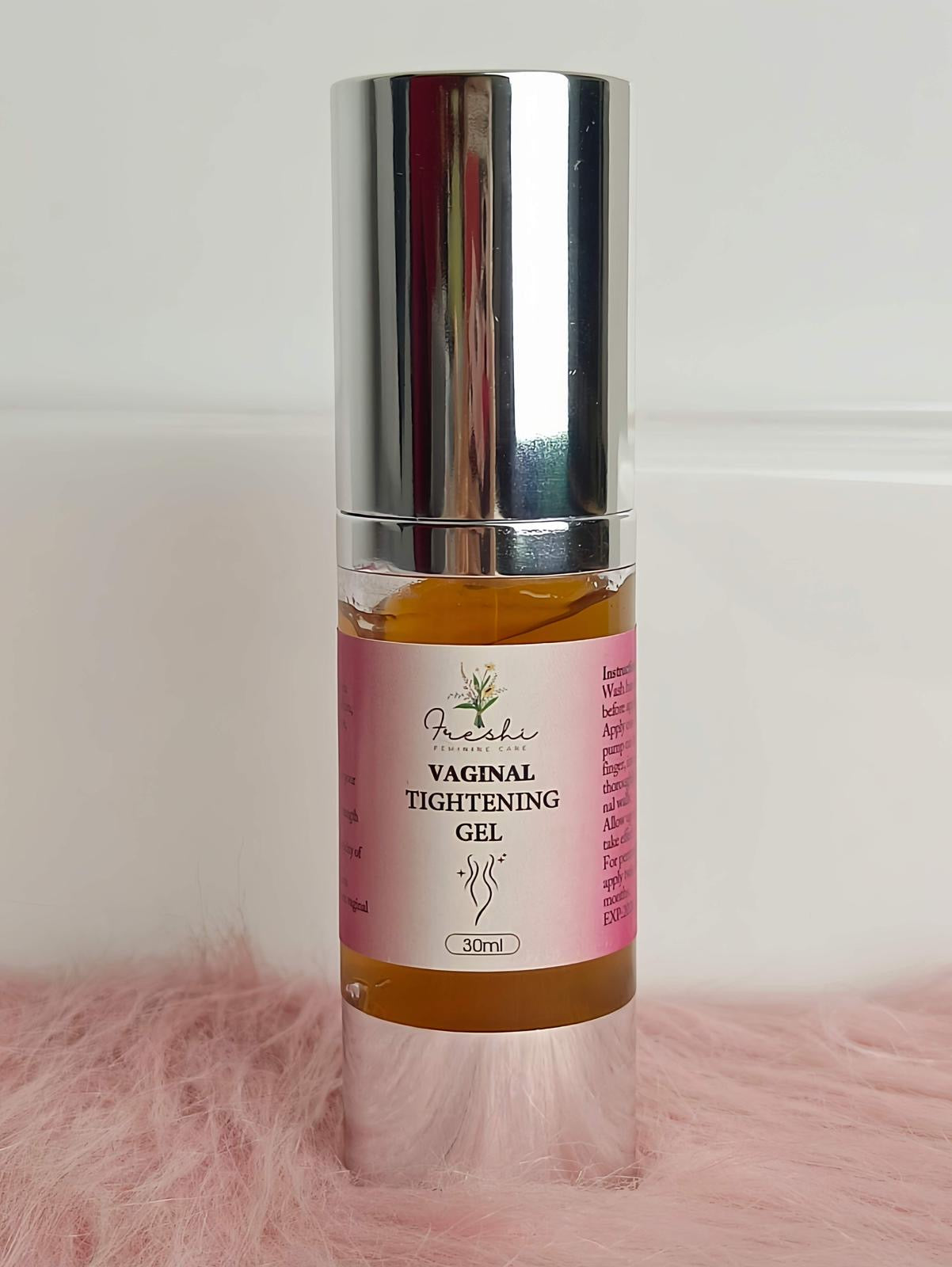 Ikki strapon Yalangoch kiyim xonalari